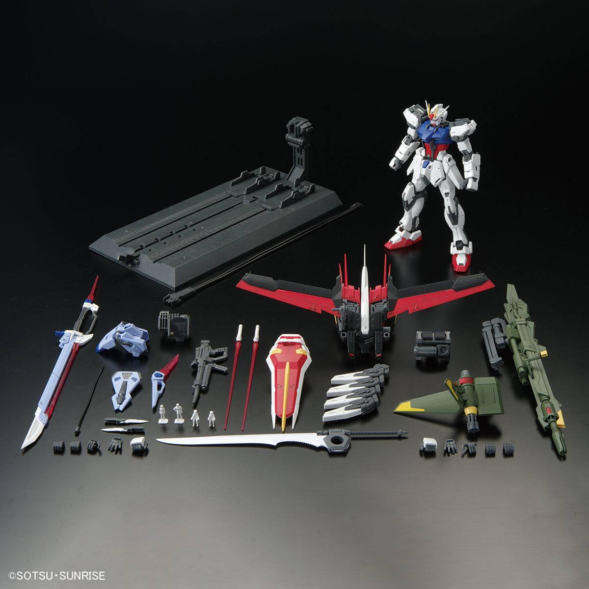 MG 1/100 Perfect Strike Gundam (Grand Slam Sword Equipment Type)