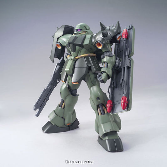 MG 1/100 Gira Doga