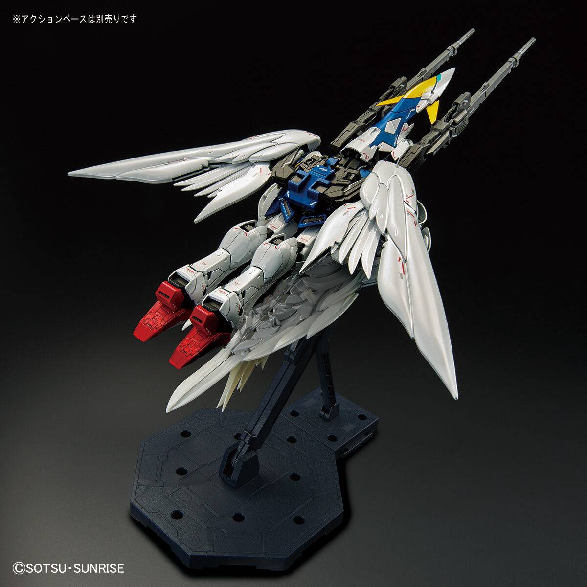 MG 1/100 Wing Gundam Zero EW Ver. Ka [Titanium Finish]
