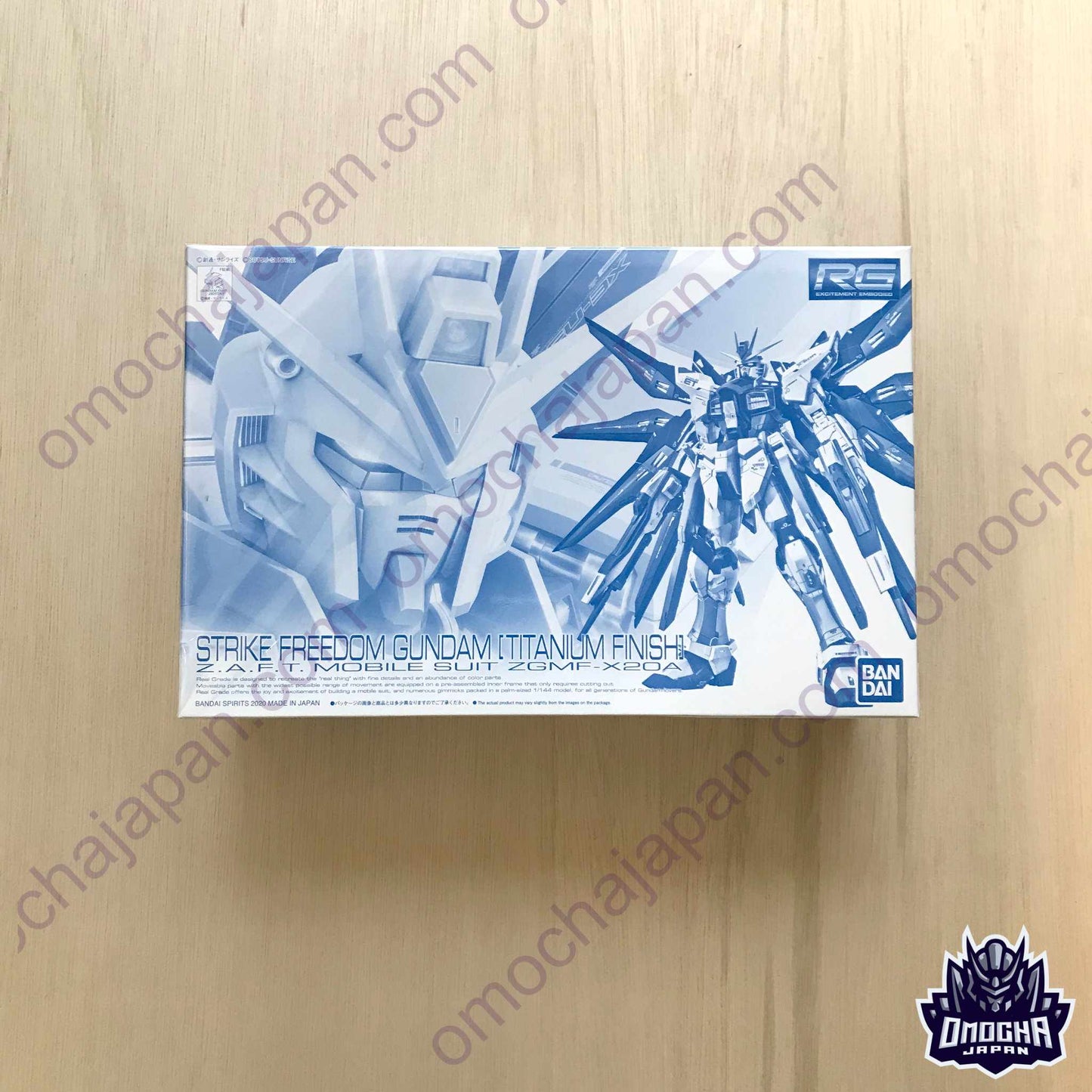 P-BANDAI: RG 1/144 STRIKE FREEDOM GUNDAM TITANIUM FINISH