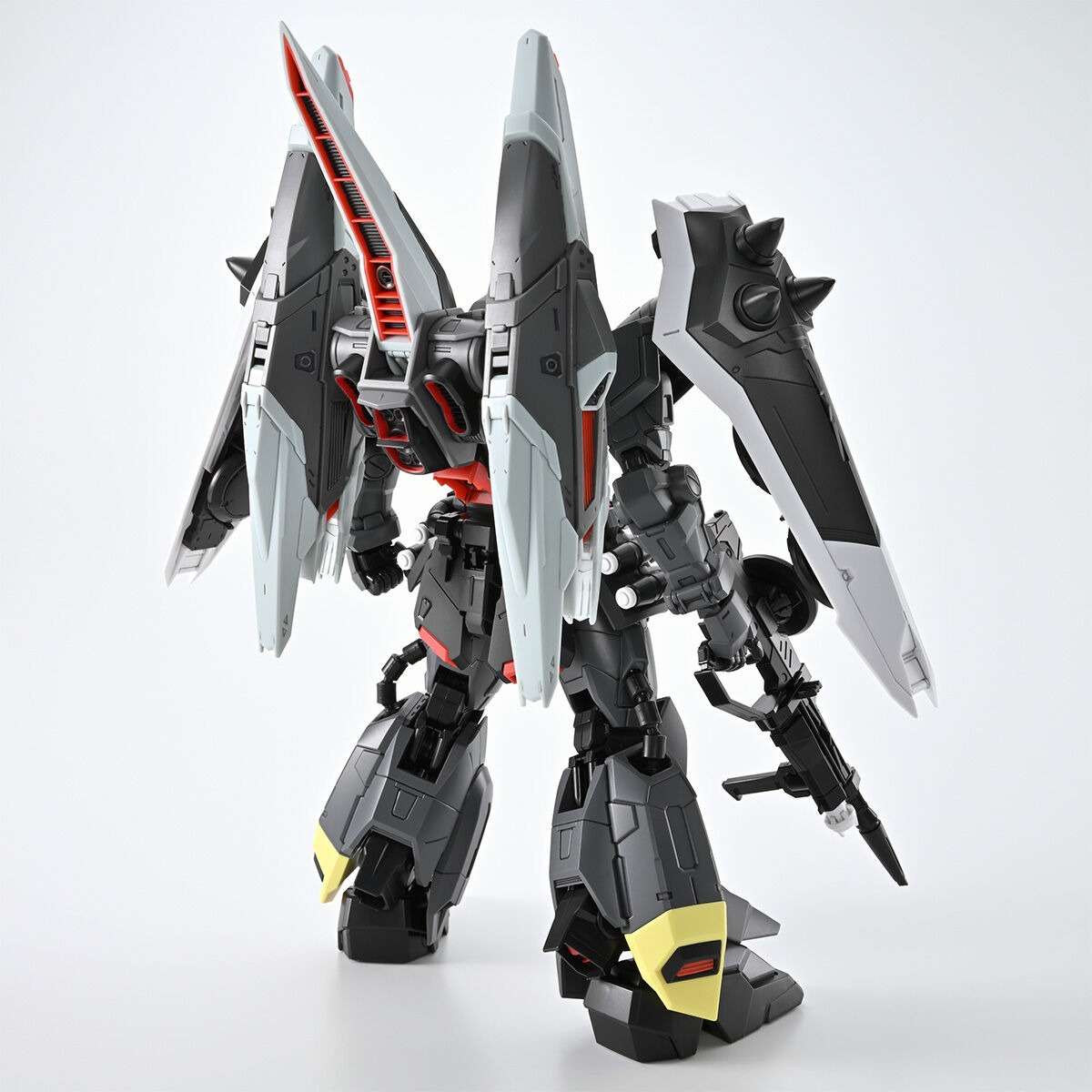 P-Bandai MG 1/100 BLAZE ZAKU PHANTOM (DEARKA ELTHMAN CUSTOM)