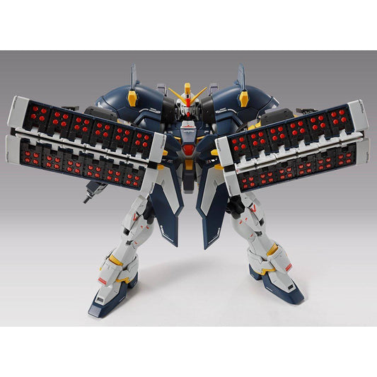 P-Bandai: MG 1/100 Gundam Sandrock EW (Armadillo Lizard Equipped)