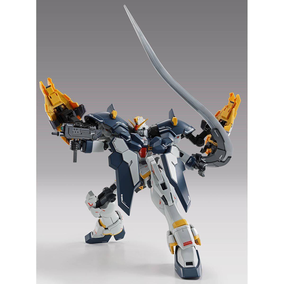 P-Bandai: MG 1/100 Gundam Sandrock EW (Armadillo Lizard Equipped)