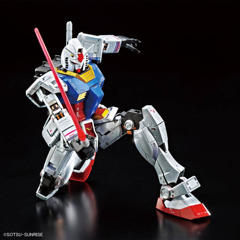 MG 1/100 Gundam Base Limited RX-78-2 Gundam Ver.3.0 [Titanium Finish]