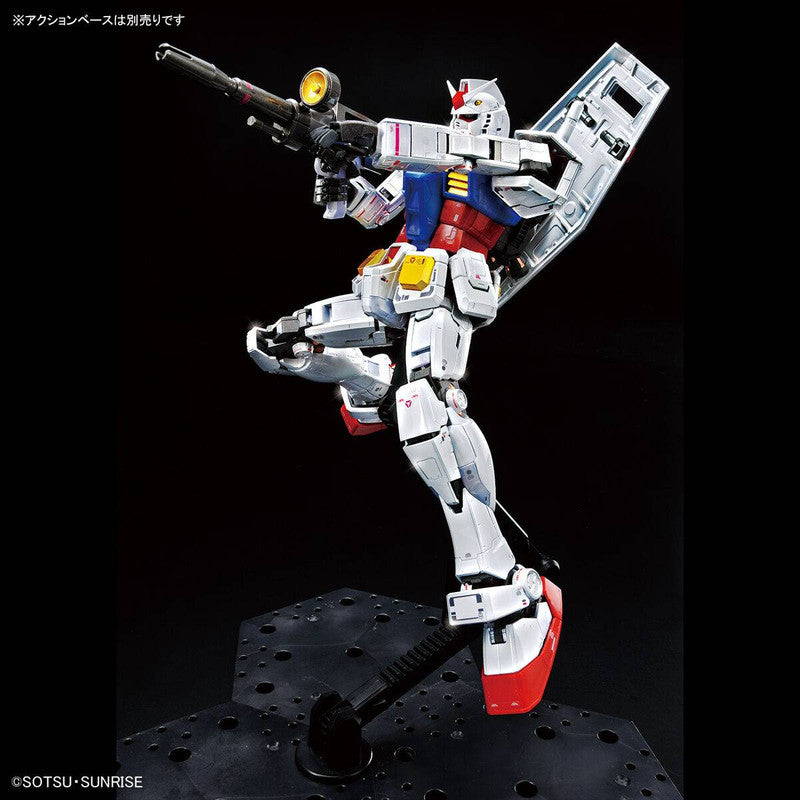 MG 1/100 Gundam Base Limited RX-78-2 Gundam Ver.3.0 [Titanium Finish]