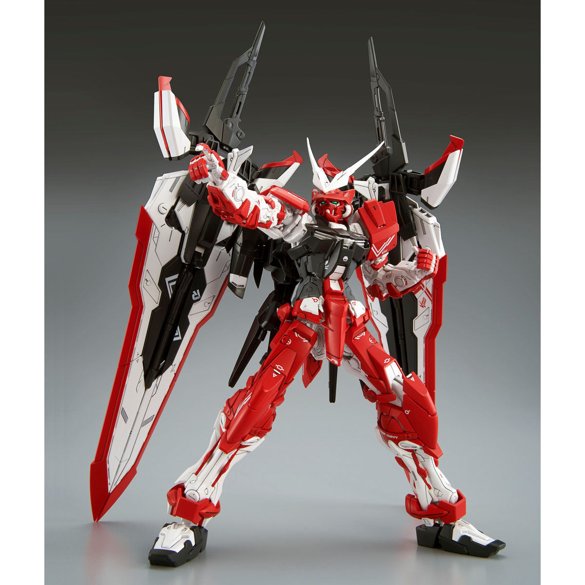 P-Bandai MG 1/100 Gundam Astray Turn Red